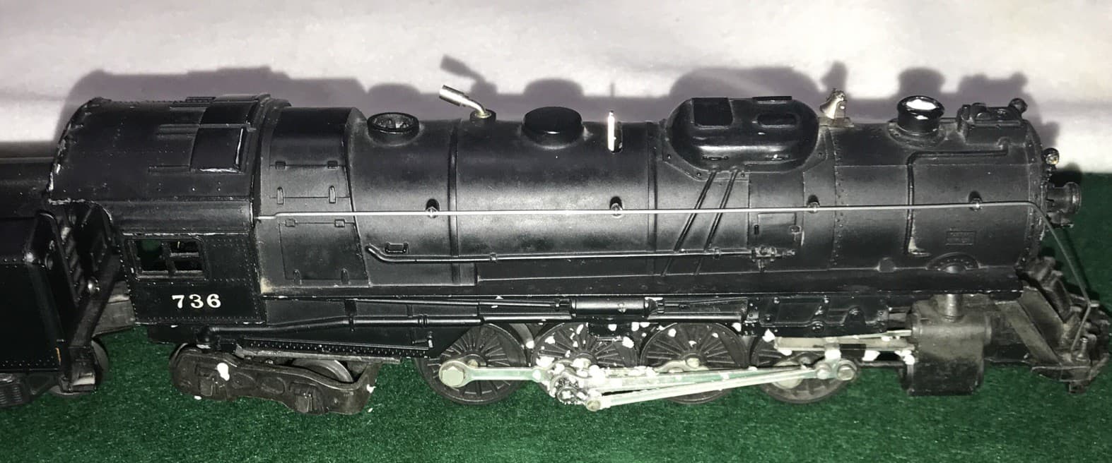 LIONEL POSTWAR  736 LOCOMOTIVE w/ 2046W WHISTLING TENDER EXCELLENT! 3