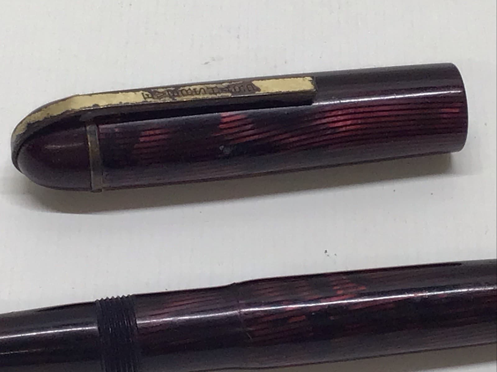 Vintge 1940s Wahl-Eversharp Dreyfuss Skyline 14K Gold Nib Red Moire Fountain Pen 5
