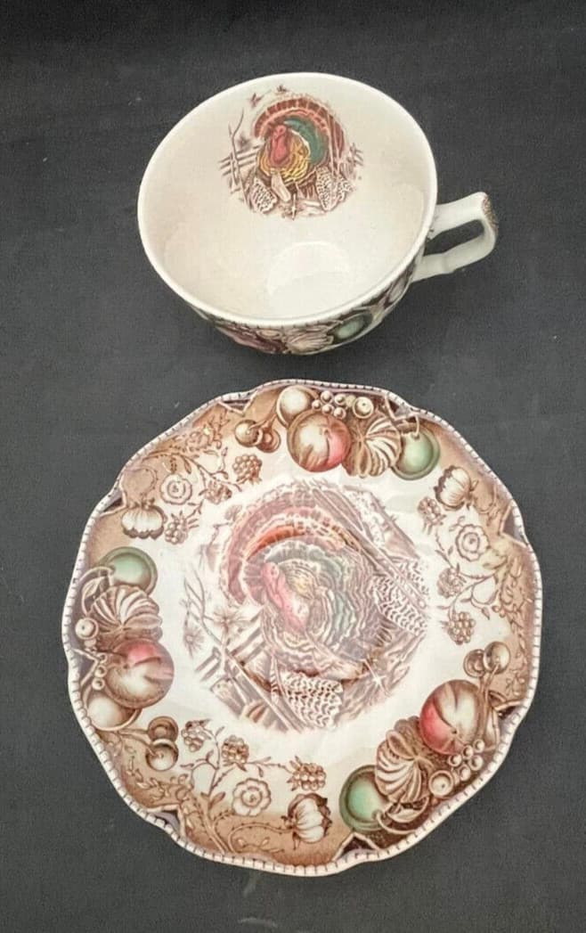 Johnson Bros. His Majesty Teacups & Saucers (set of 3) - Turkey Center 4