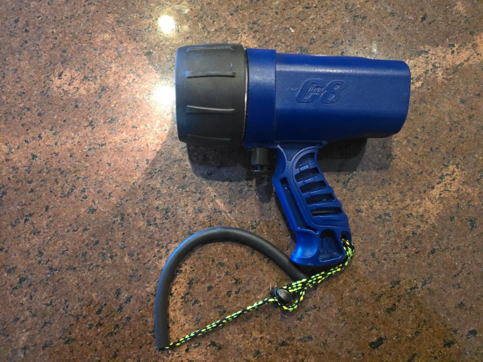 UK Underwater Kinetics C8 Sunlight Xenon Dive Light in Blue