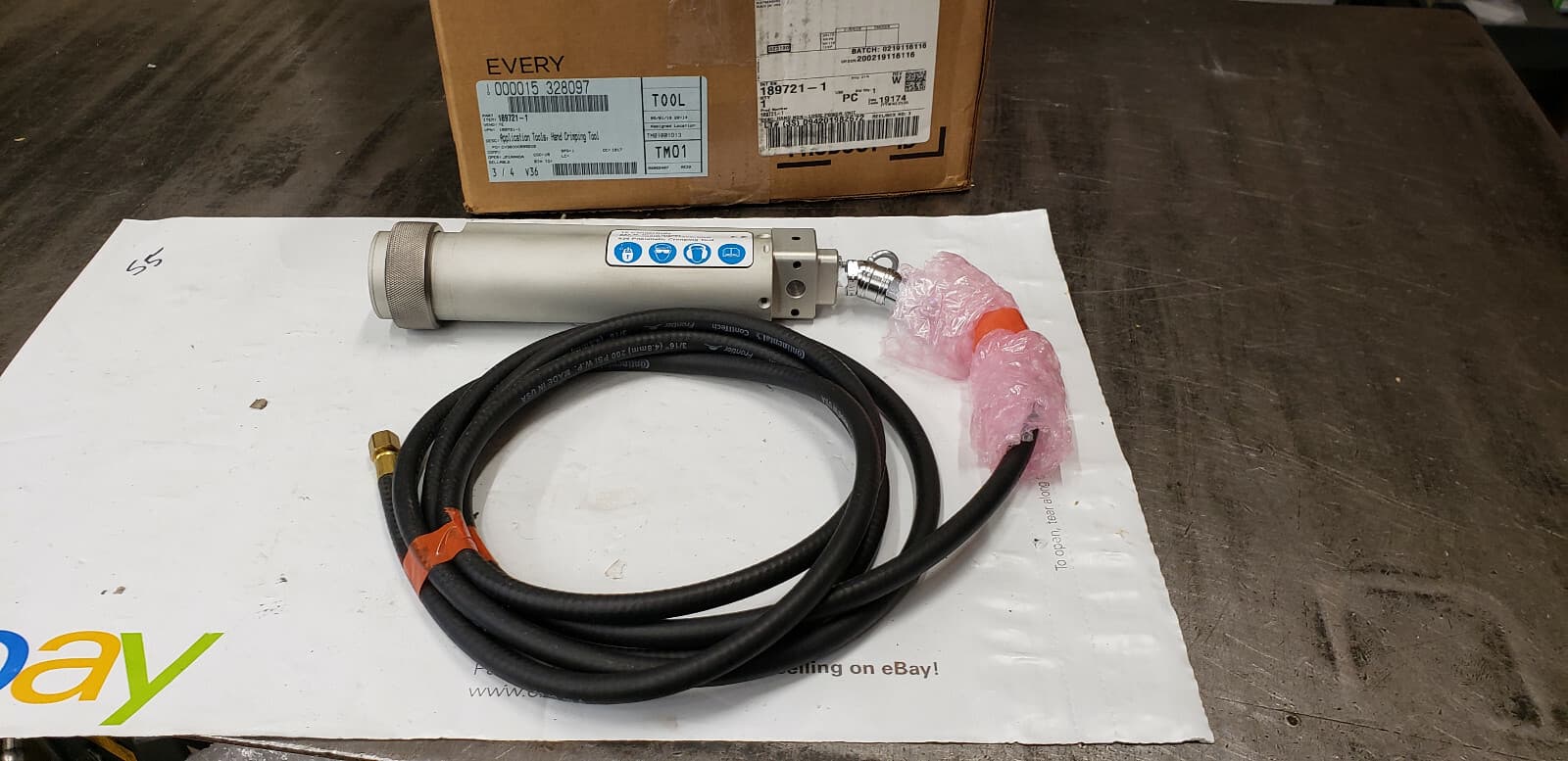 TE 189721-1 Pneumatic Hand Crimping Application Tool, Non-Logic Power Unit NEW