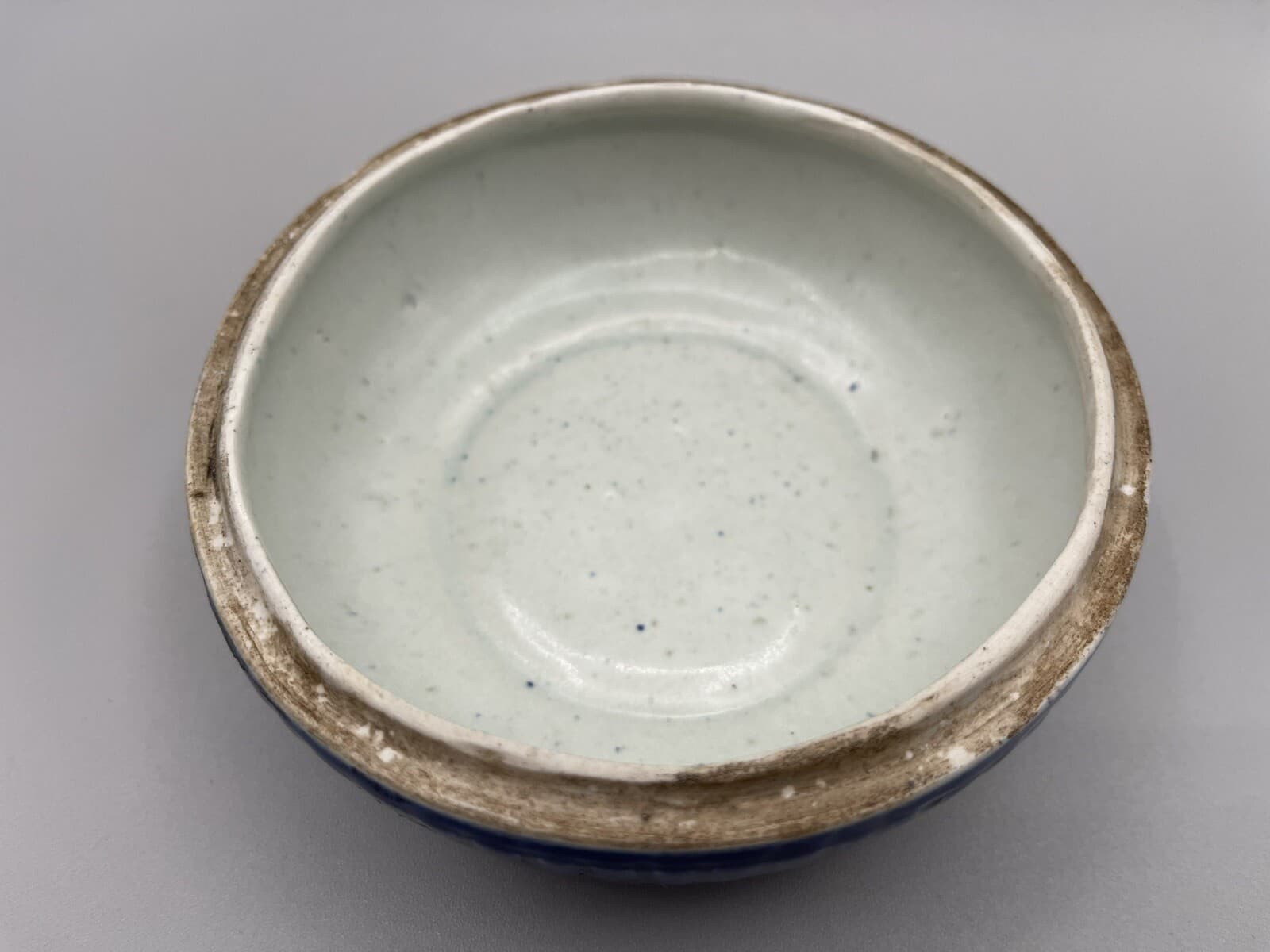 Antique Chinese Qing Dynasty Cobalt Blue Porcelain Box Dragon Relief 18th-19th C 5