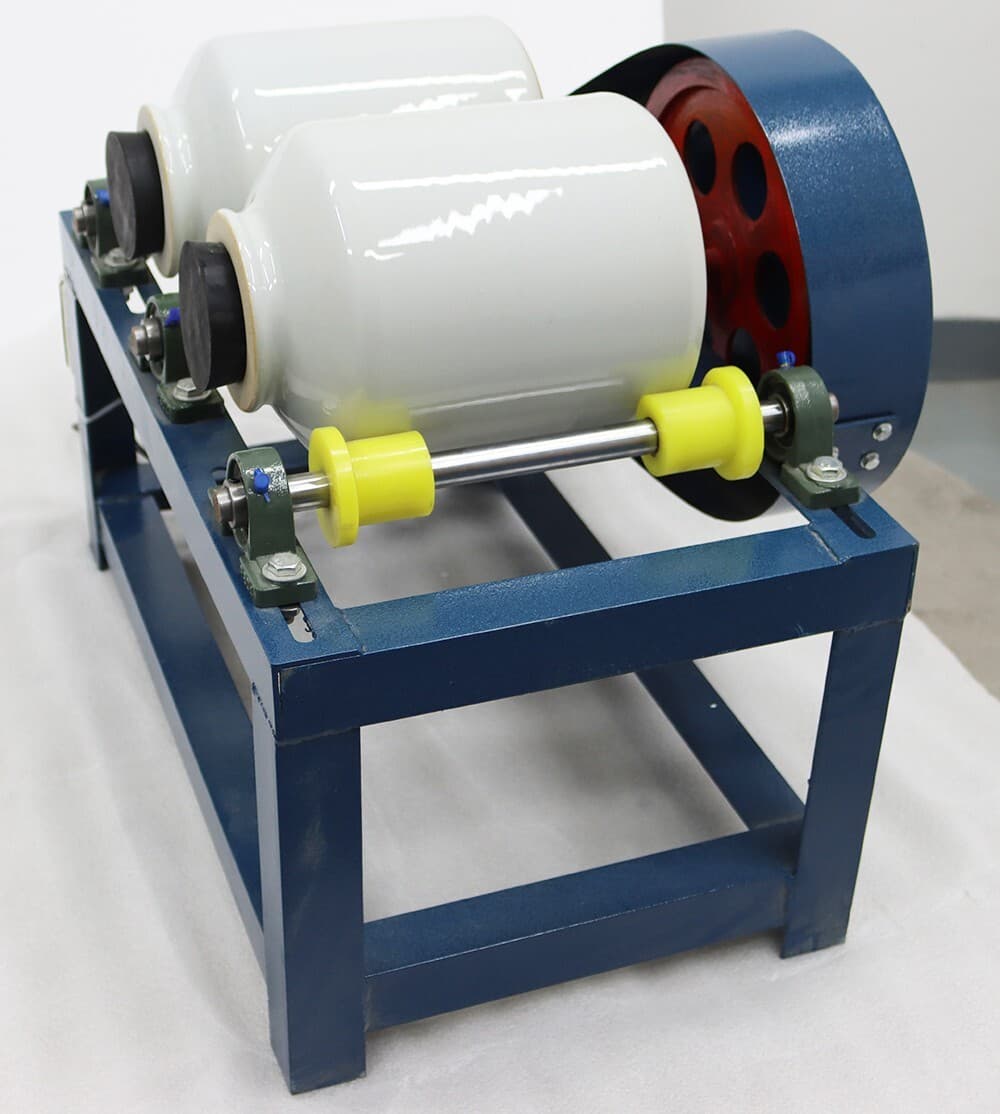Lab Ceramic  Ball Mill Grinding Machine 2*5L Horizontal Grinder for Links Glazes 5