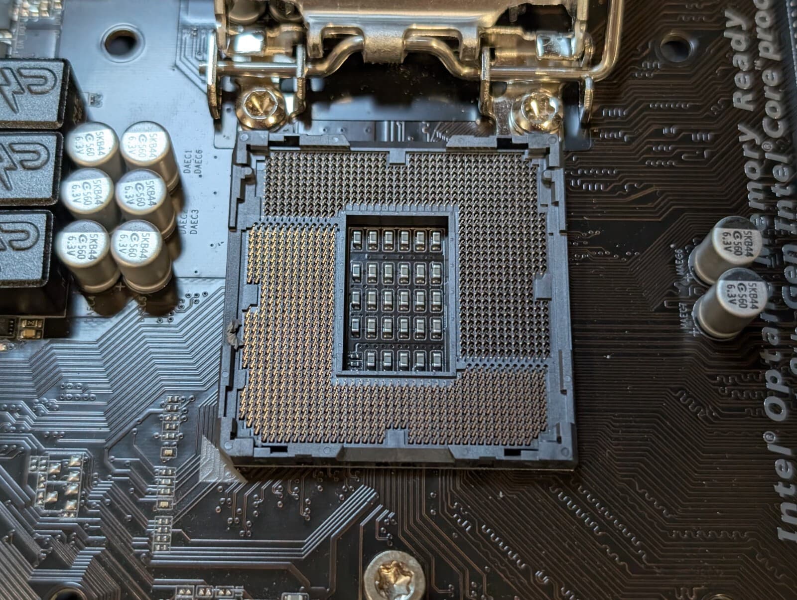 *8th + 9th Gen Only* Gigabyte Q370M D3H GSM PLUS LGA 1151 mATX Motherboard 5