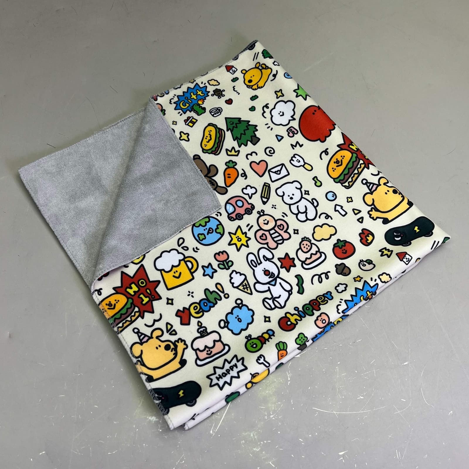 LOVLEY CAVES Self Adhesive Cat Wrap Grooming Blanket Doodle Pattern 1882742