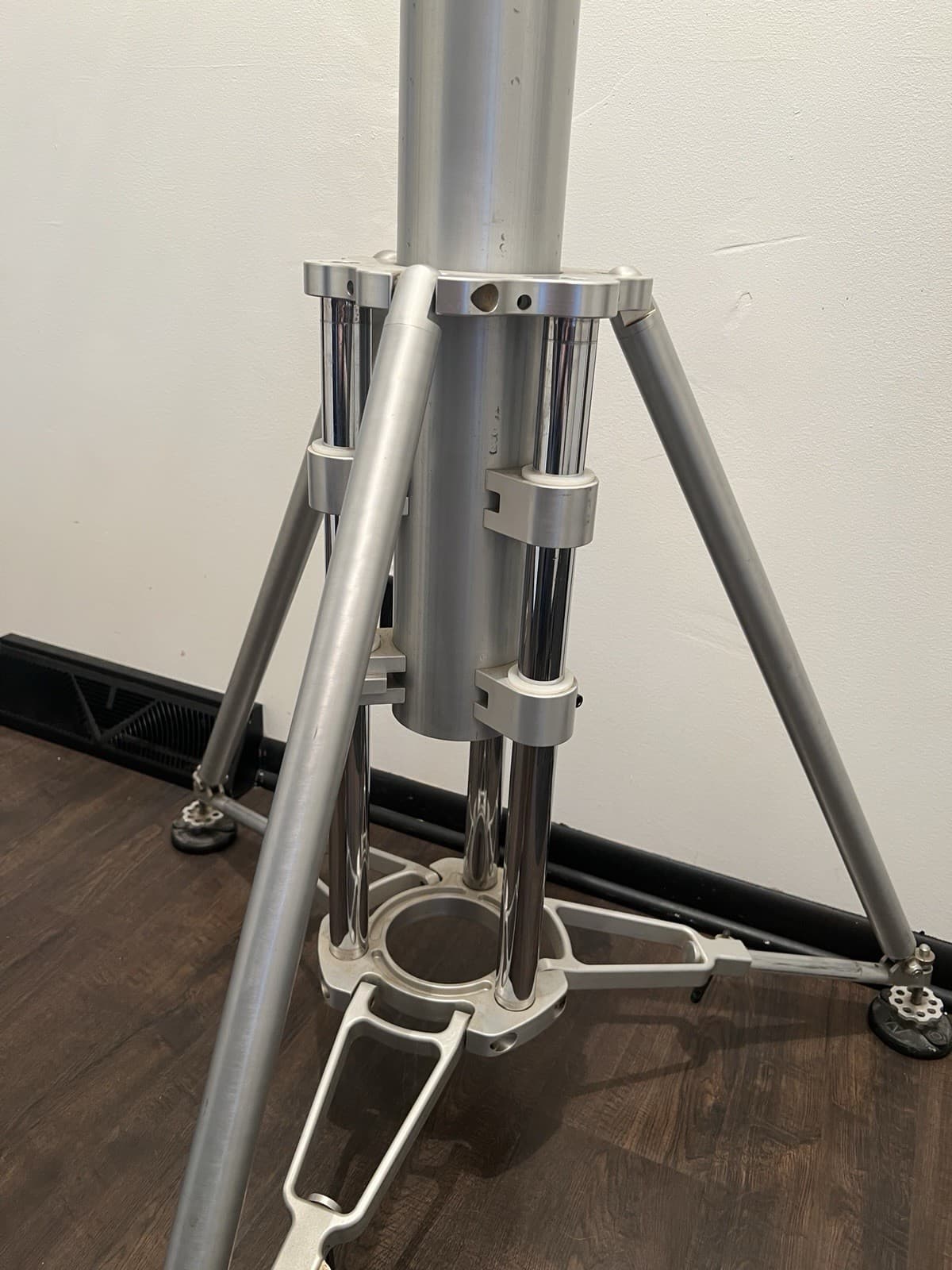 Pinnacle Support System Telescope Pier 4