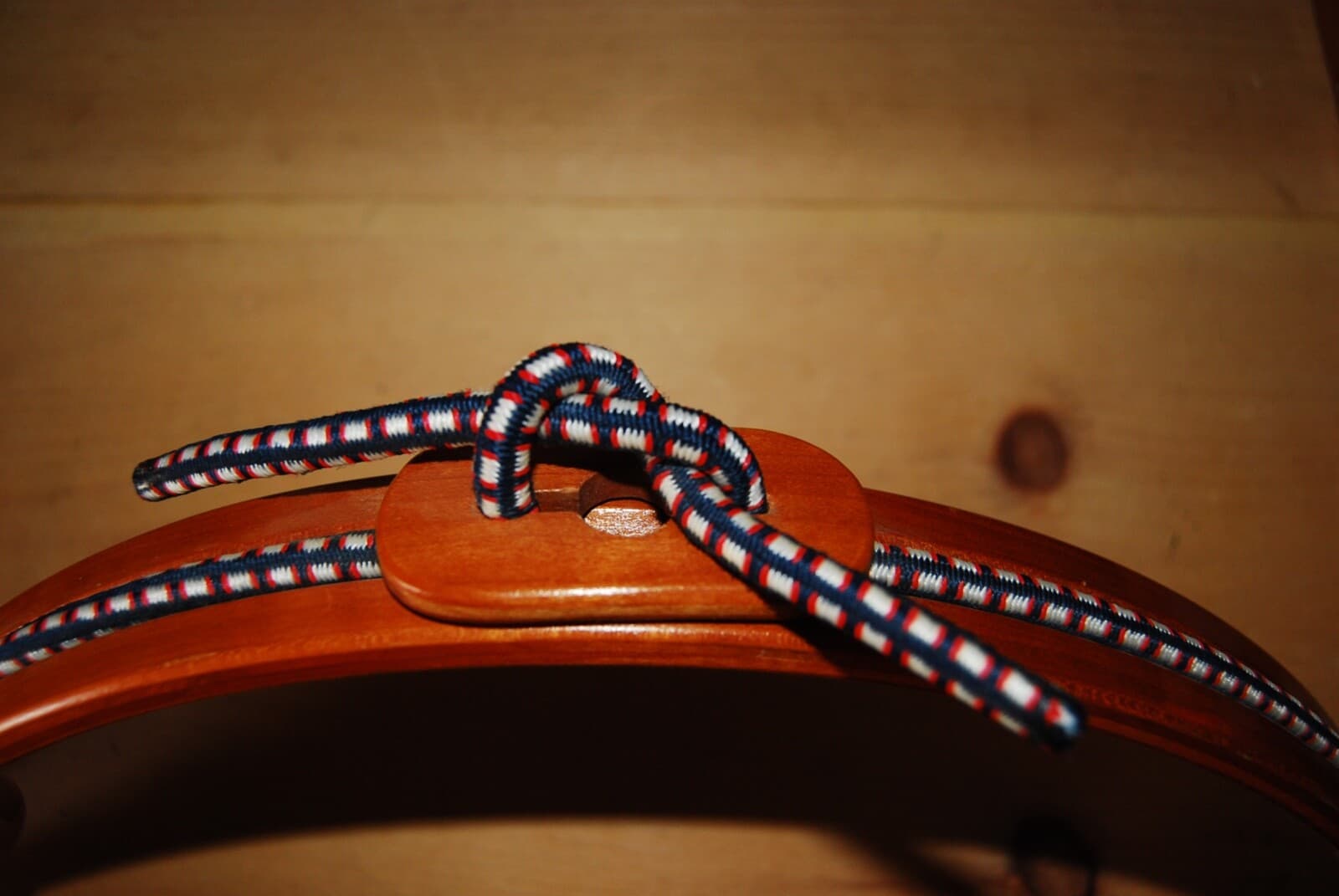 Norwood Fremont Michigan 17" Round Cherry Wood Hand Quilting Hoop w/ Bungee 3