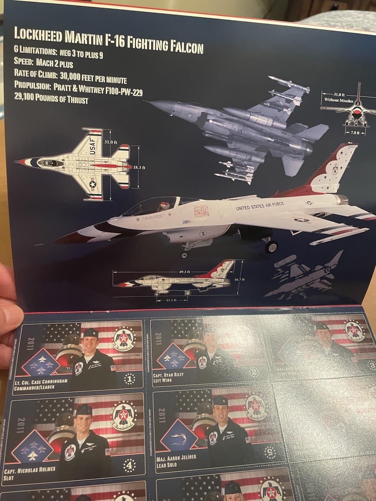 2011 USAF Thunderbirds Promotional Booklet Airmen First w/Trading Cards Inside ! 3