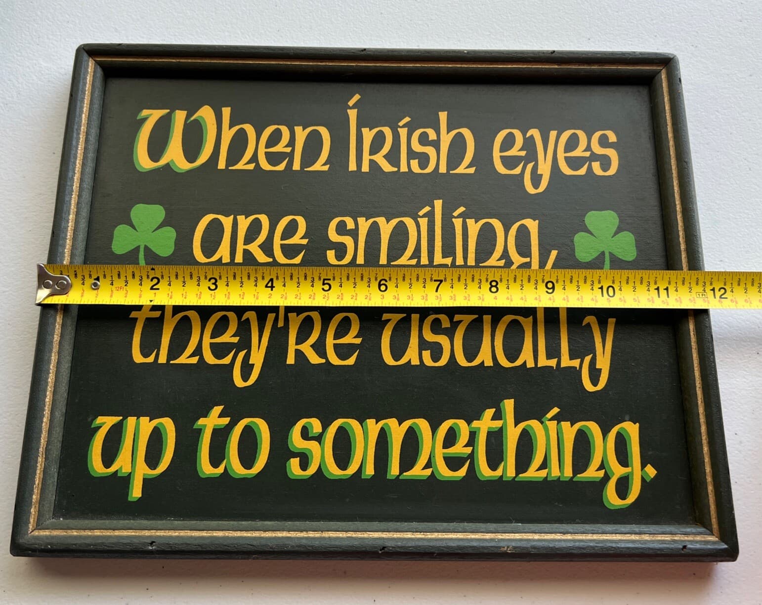 Vintage Painted Wood Wall Hanging Plaque IRISH SAYING SMILING Green Gold 5