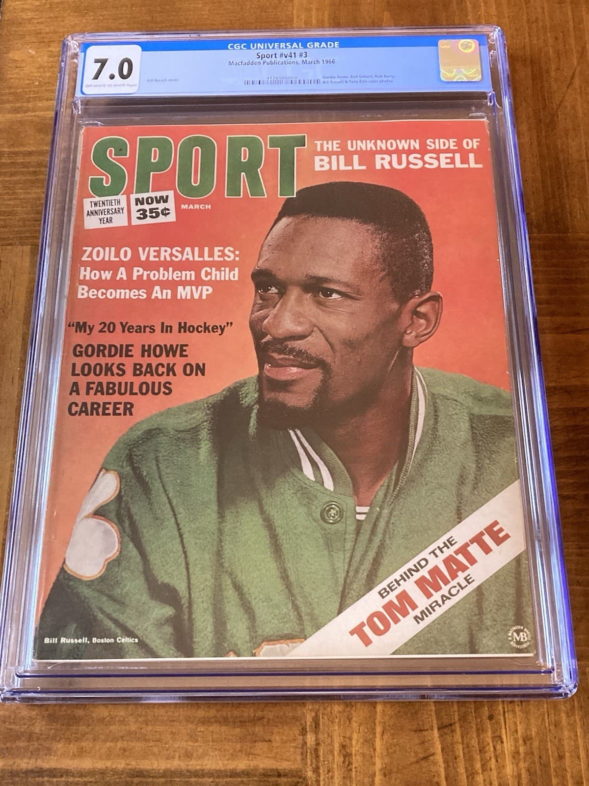 Bill Russell Sports CGC 7.0 OW/W Pages Newsstand (Celtics HOF)- Not Illustrated