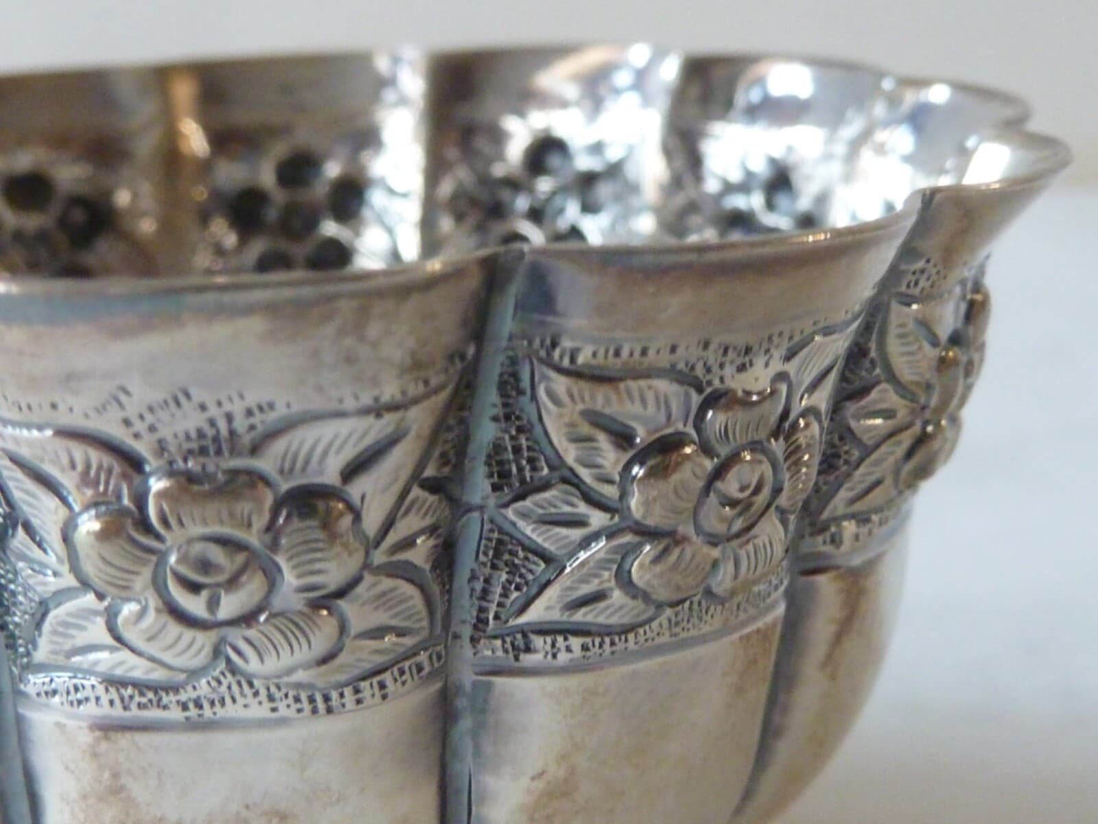 SANBORNS SMALL LOBED STERLING BOWL OR PUNCH CUP, FLORAL REPOUSSE RIM, MEXICO 4