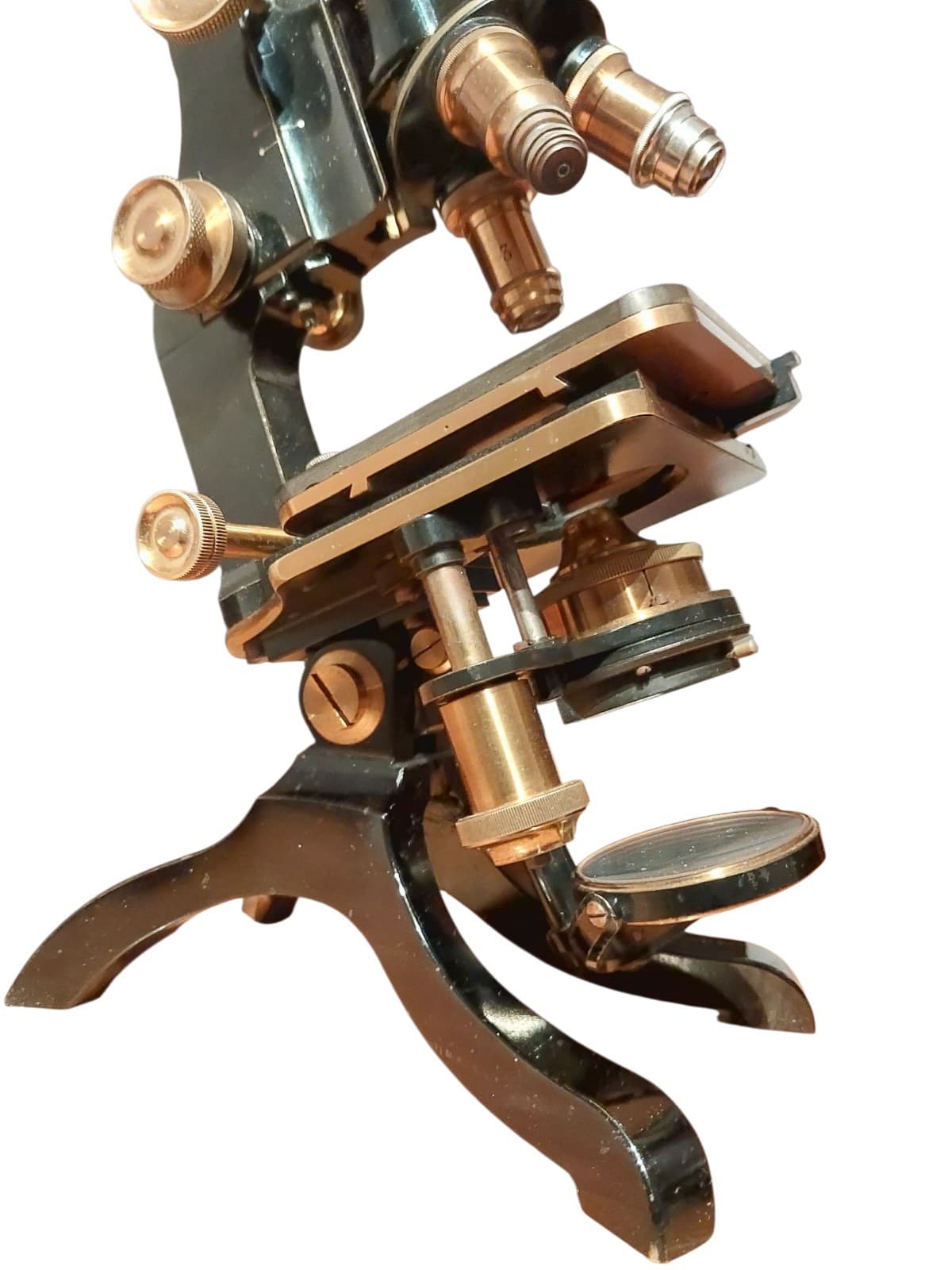 ANTIQUE 1910 FIRST SIDE-MOUNTED FINE ADJUSTMENT KNOBS MICROSCOPE BY NACHET PARIS 4