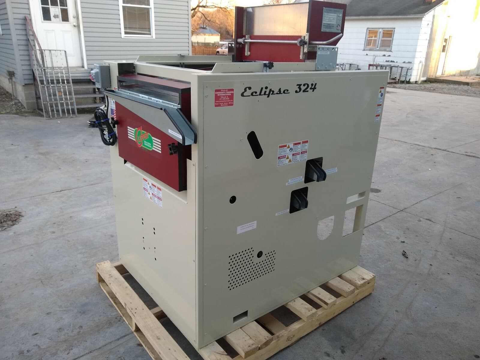 Clipper Eclipse Seed & Grain Cleaner (Fanning Mill) 5