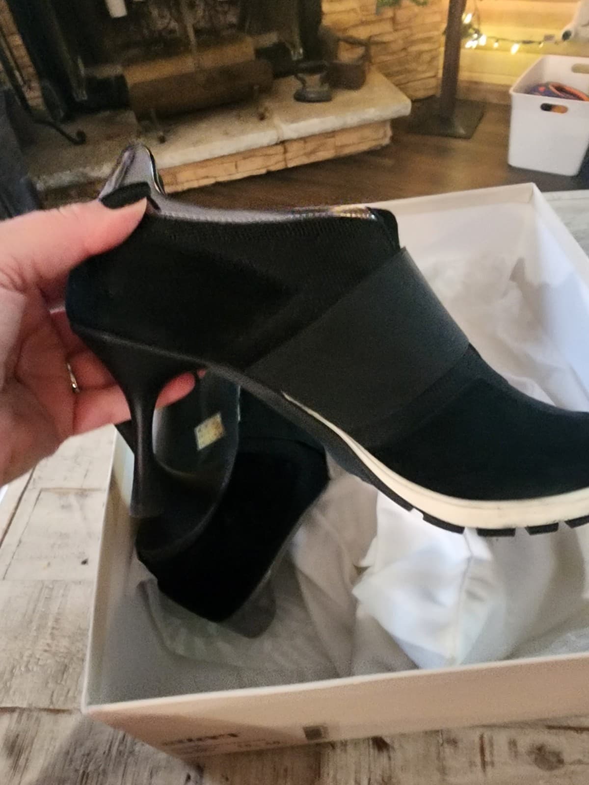 SNEEX Black And Silver Size 10 3