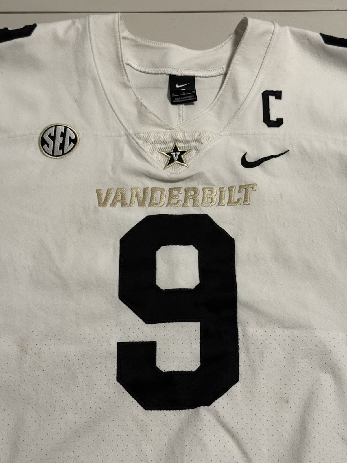 Vanderbilt Commodores Team Issued / Worn Nike Football Jersey #9 XL 2