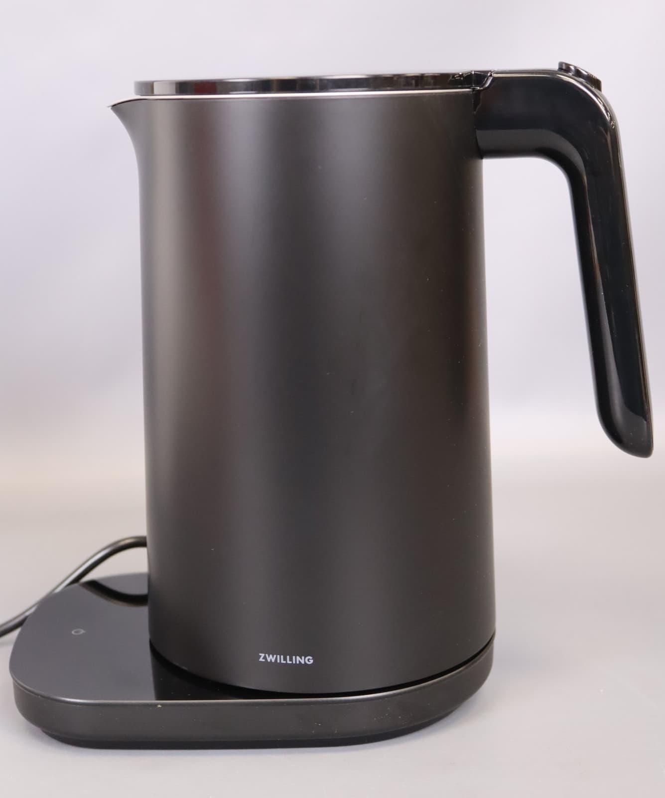 ZWILLING Enfinigy Cool Touch 1.5-Liter Electric Kettle Pro, Cordless Tea 2