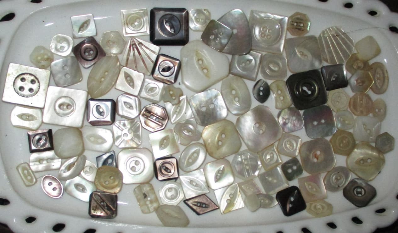 LOT 80+ ANTIQUE MOTHER OF PEARL MOP BUTTONS - ALL DIFFERENT SHAPES MANY CARVED