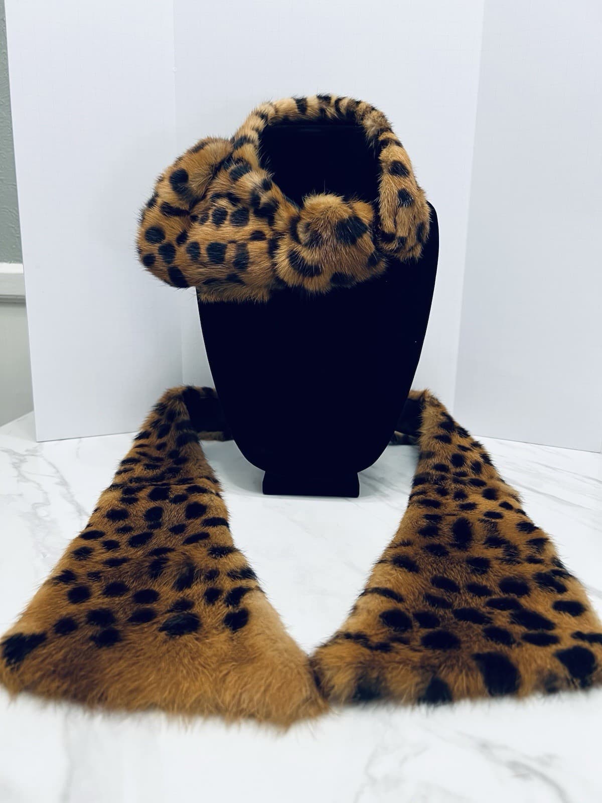 VTG Suzan Abbott Leopard Print Fur Collar And Scarf Set 2