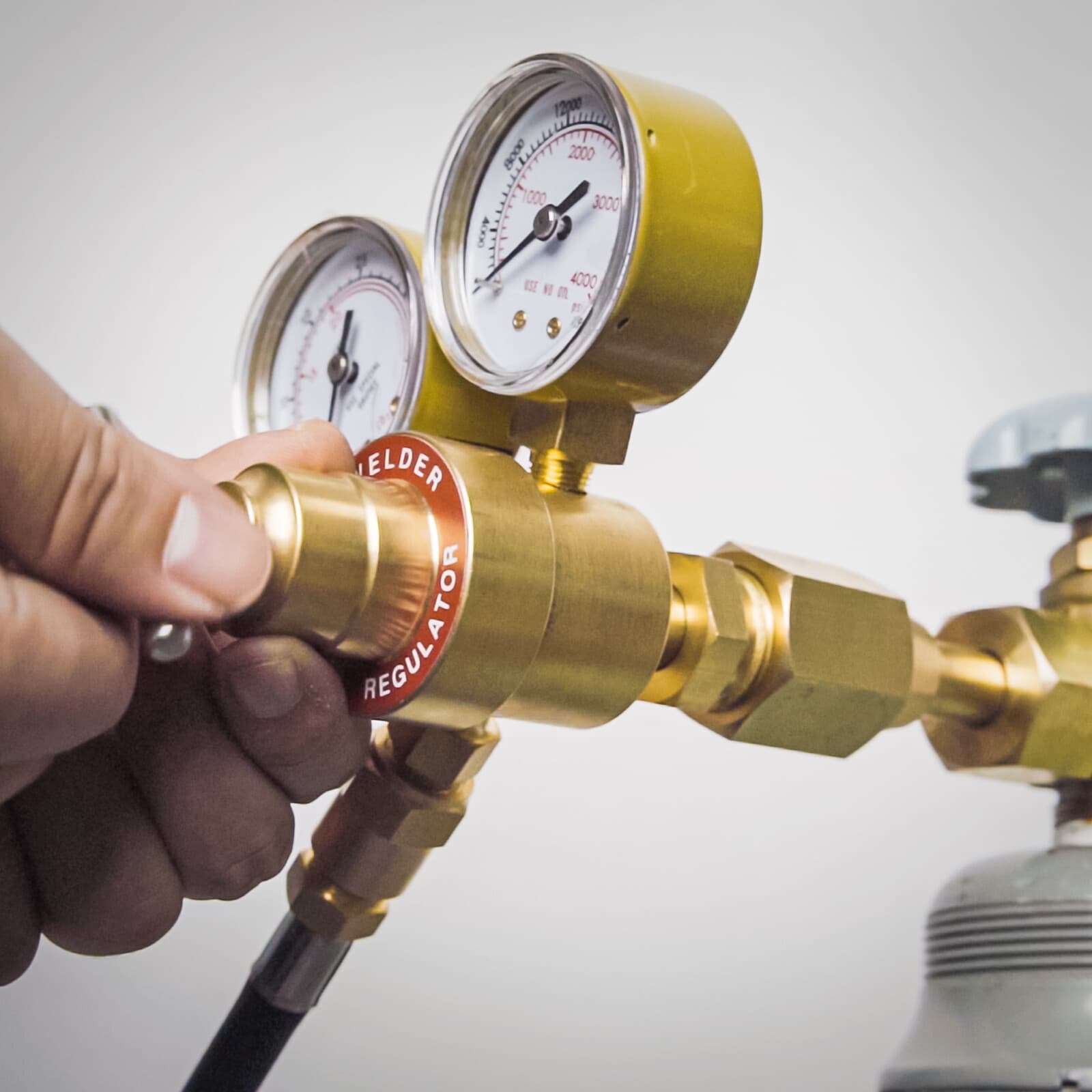 Argon CO2 Regulators with Hose Gauges Gas Welding Regulator for MIG and TIG 5