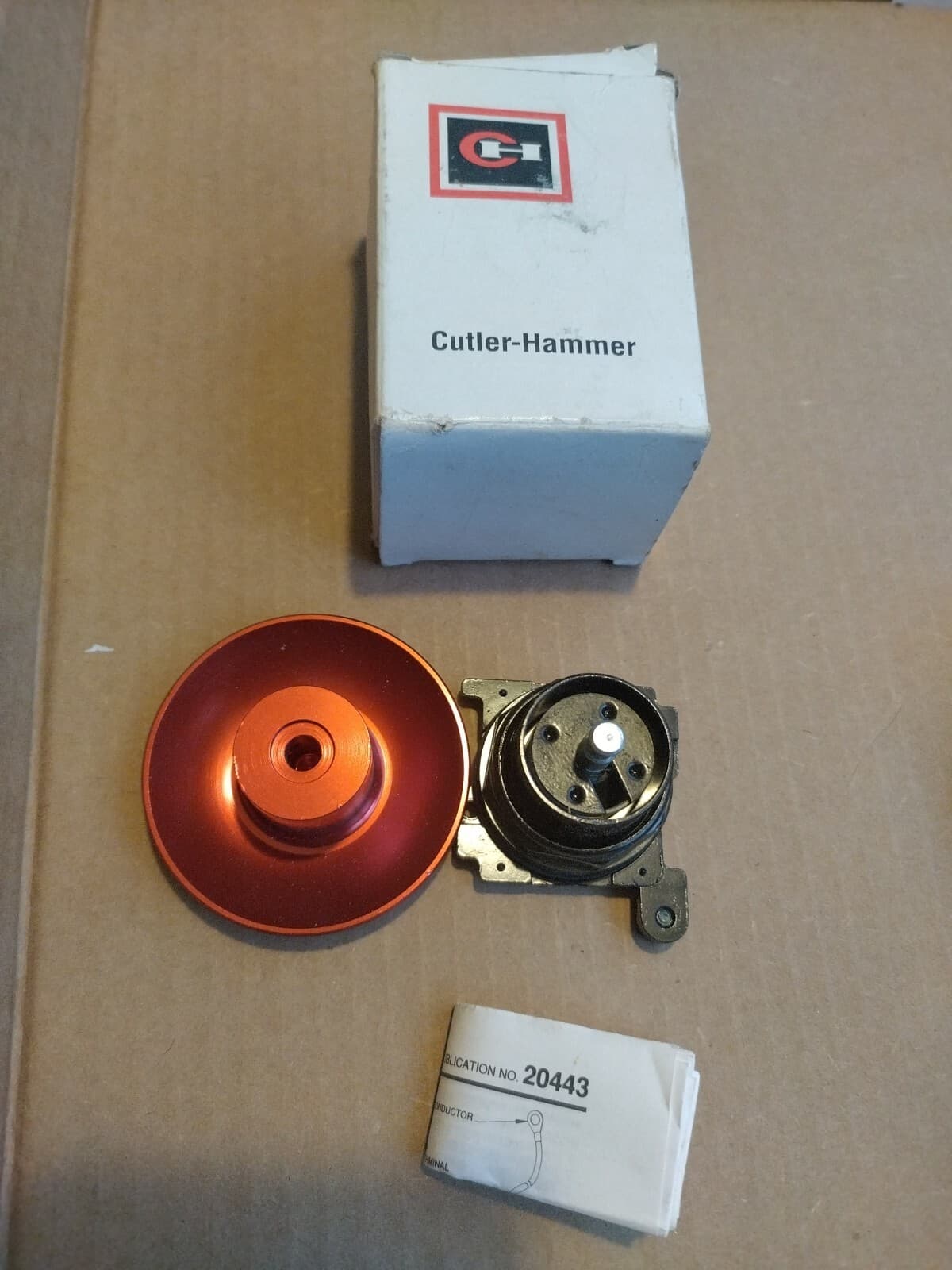 EATON CUTLER HAMMER E34JB2N8 RED Jumbo E Stop Push Button Oper Corrosion Res E43 3