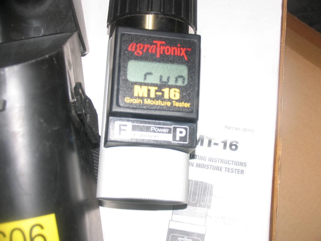 Agratronix Grain Moisture Tester MT-16   Corn Beans Wheat 2
