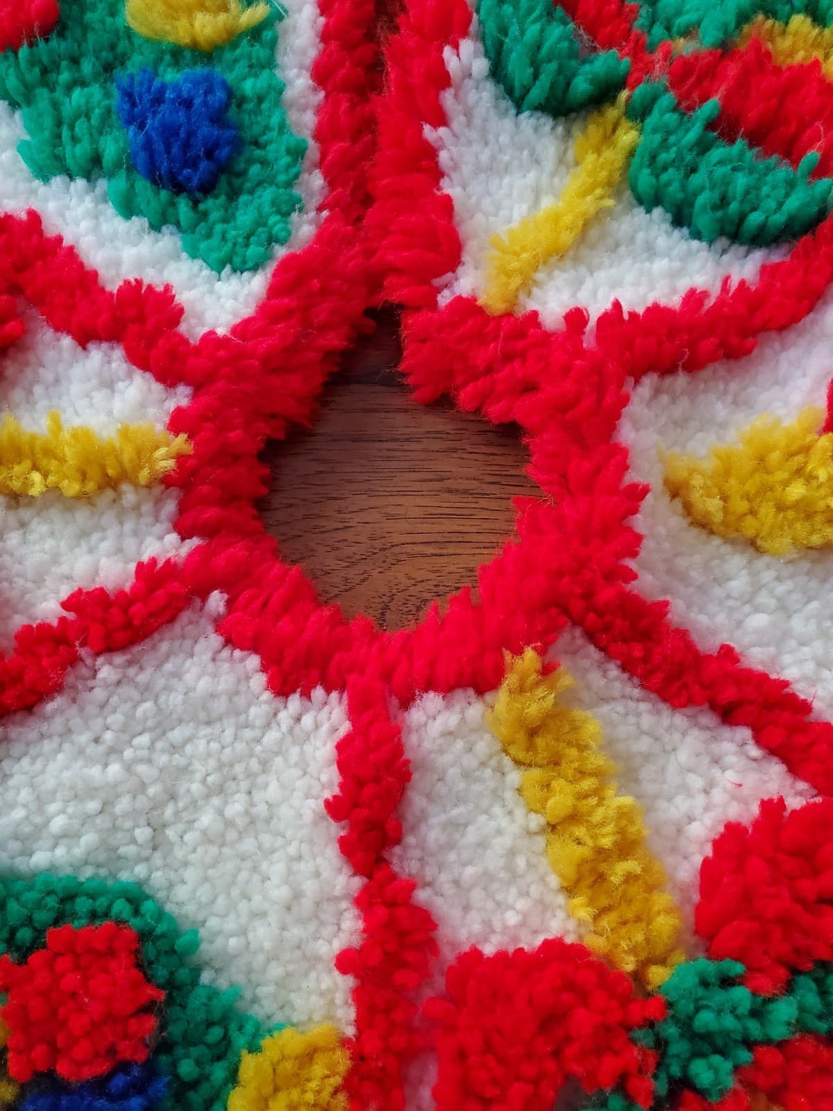 Vintage Christmas Latch Hook Rug Tree Skirt Bells Tree Star 42-44" Diameter  4