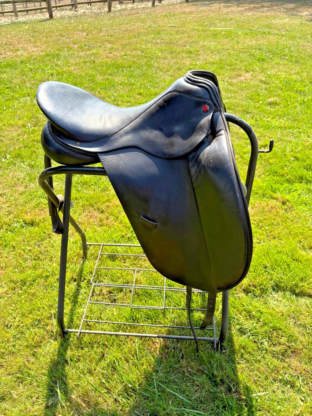 Albion SL Dressage Saddle 17.5” M 3