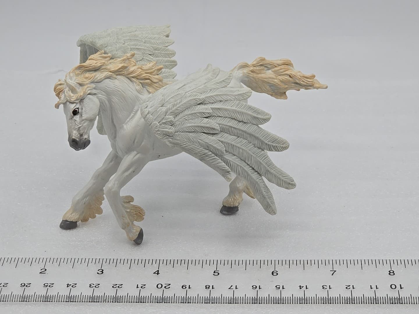 2007 Safari Ltd Pegasus Winged Horse Figure 2