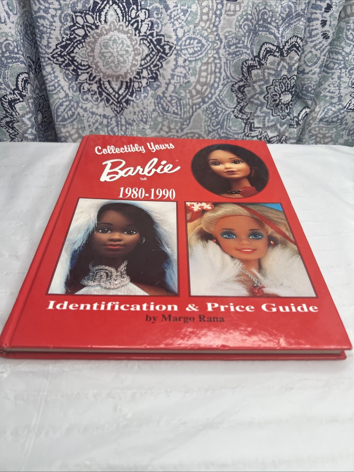 Collectibly Yours Barbie Doll 1980-1990 - Hardcover By Margo Rana PRE-OWNED 6