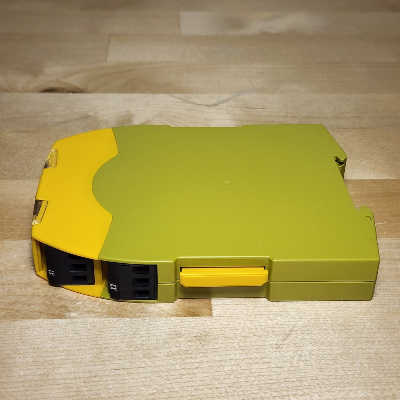 Pilz 750107 PNOZ s7 Safety Relay 24VDC 4