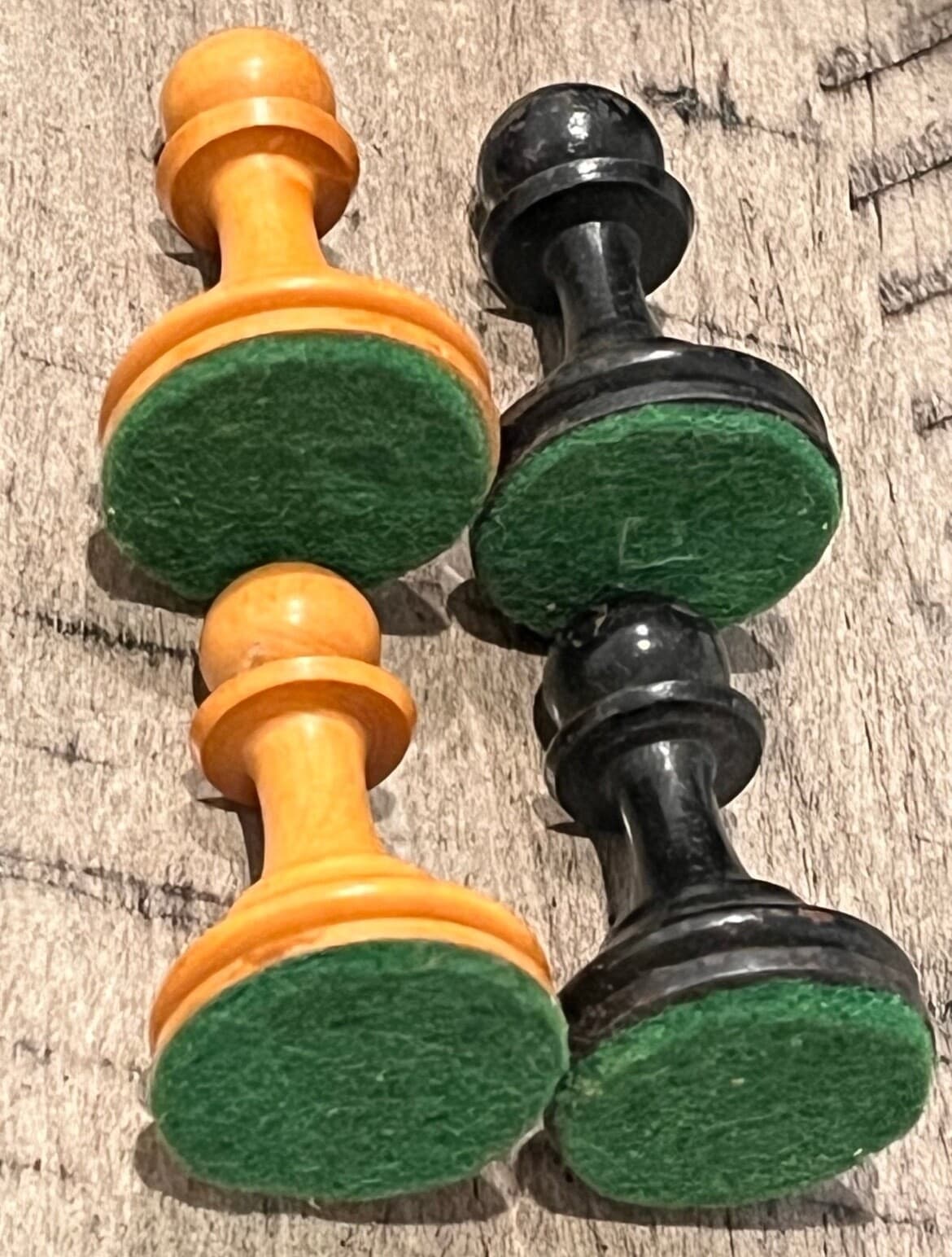 Old fancy hewn wooden chess pawn lot 4 pieces 101424@ 4