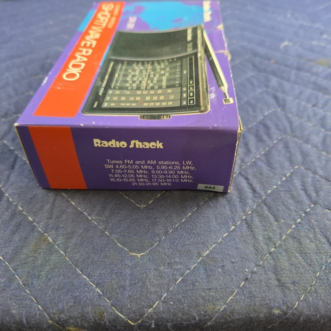 VINTAGE 1995 RADIO SHACK DX-351 12 BAND AM/FM/LW SHORTWAVE RADIO 6