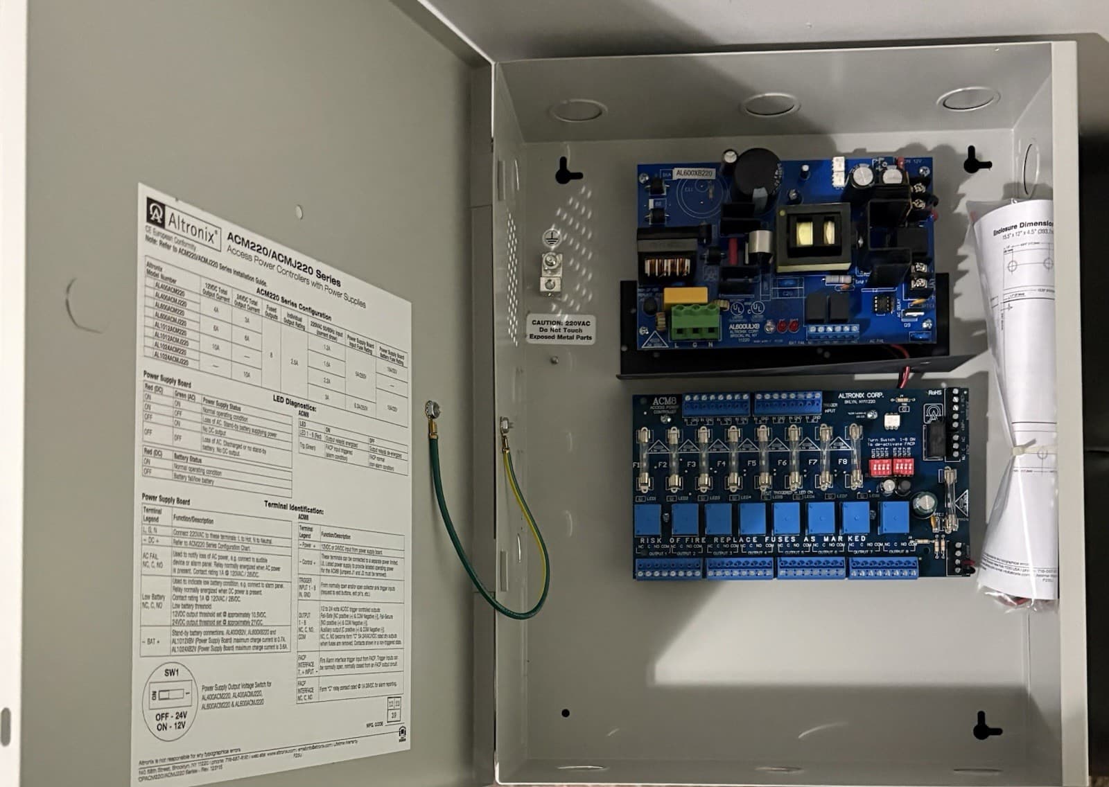 Altronix AL600ACM220 Power Supply, 8 Fused Relay Outputs, 12/24VDC @6A, FAI. 5