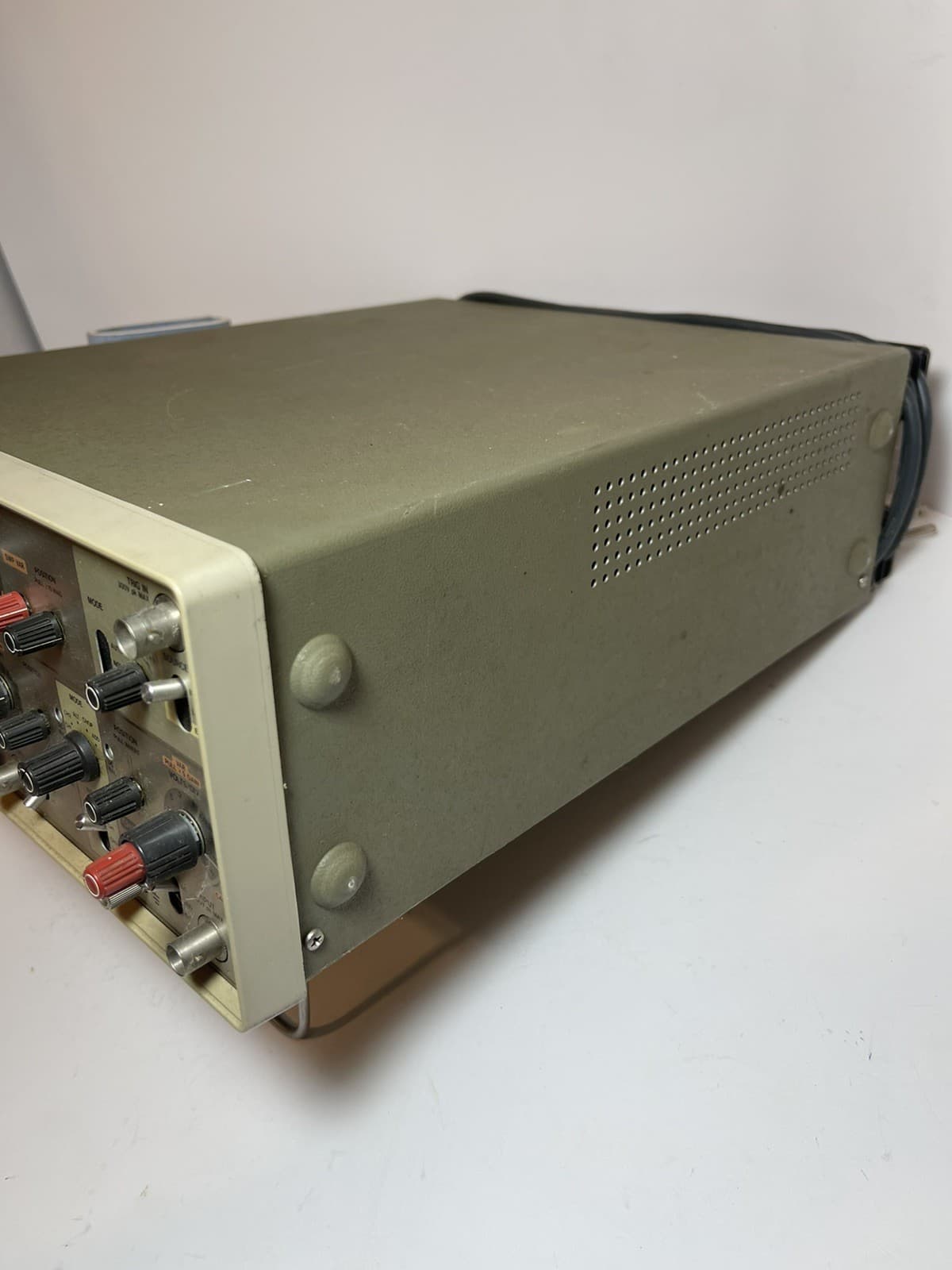 Hitachi Oscilloscope V-212 20mhz Power Tested with Manual 5