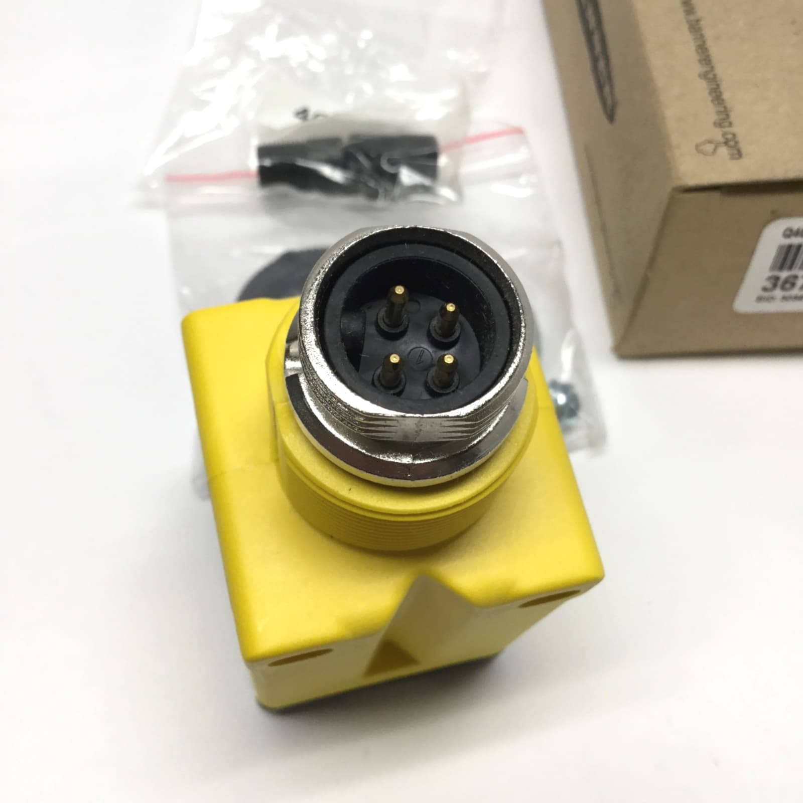 Banner Q45BB6FQ Rugged IR Fiber Optic Amplifier, 10-30VDC, NPN/PNP, 4-Pin 7/8" 5