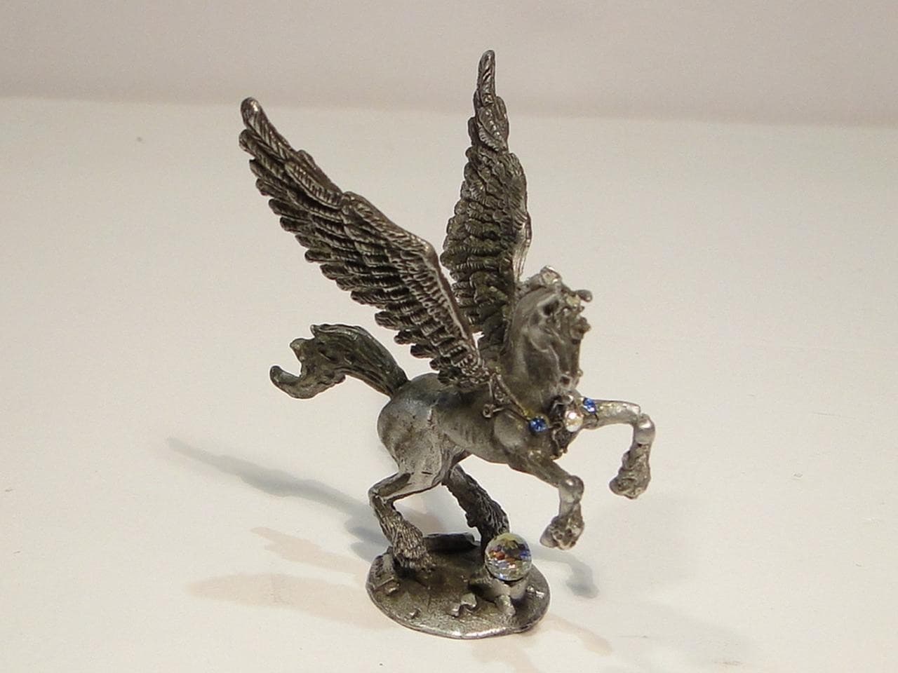 Vintage 1991 Gallo Pewter Pegasus Winged Horse Figurine with Jewels 3