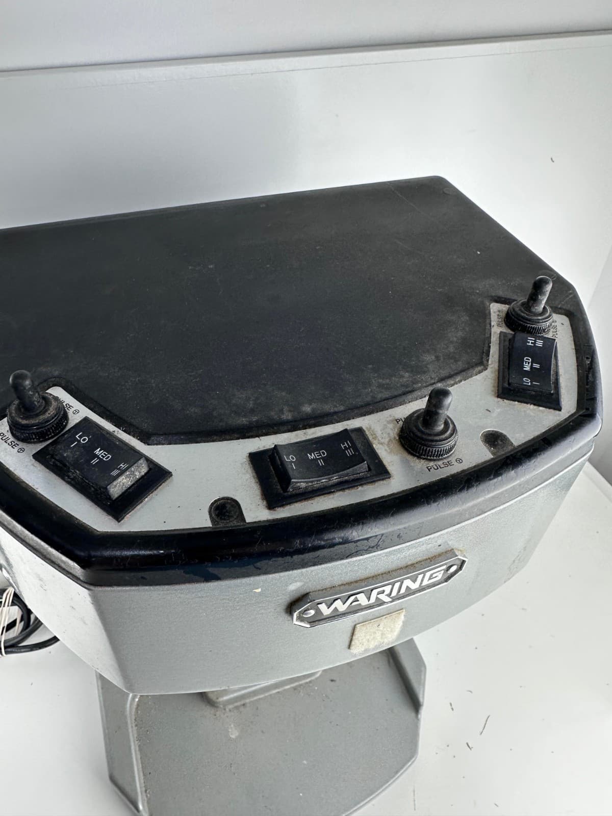 Waring Commercial WDM360 Heavy Duty Triple Spindle Drink Mixer Shaker 3