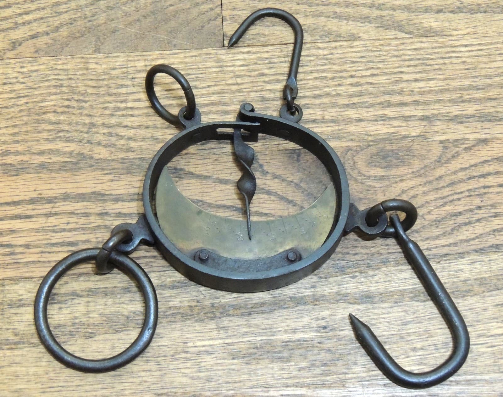 UNMARKED BRASS & IRON HIDE SCALES-ANTIQUE HAND TOOL