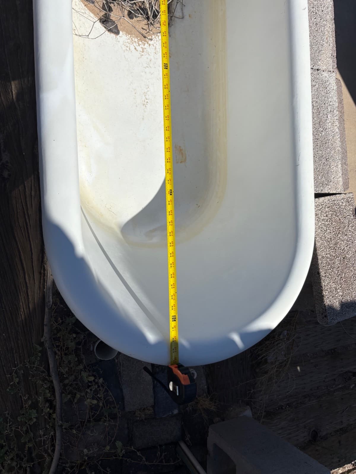 Vintage cast iron bathtubs no feet 3