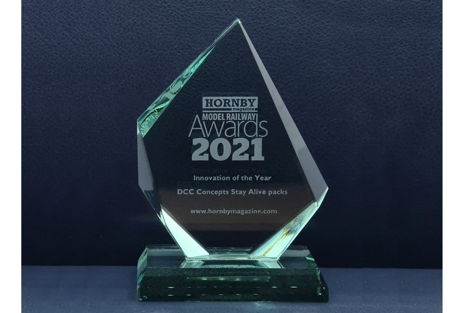 DCC Concepts ~ Zen 3-Wire Medium Stay Alive For Zen Black & Blue+ ~ DCD-SA3-MD.1 4