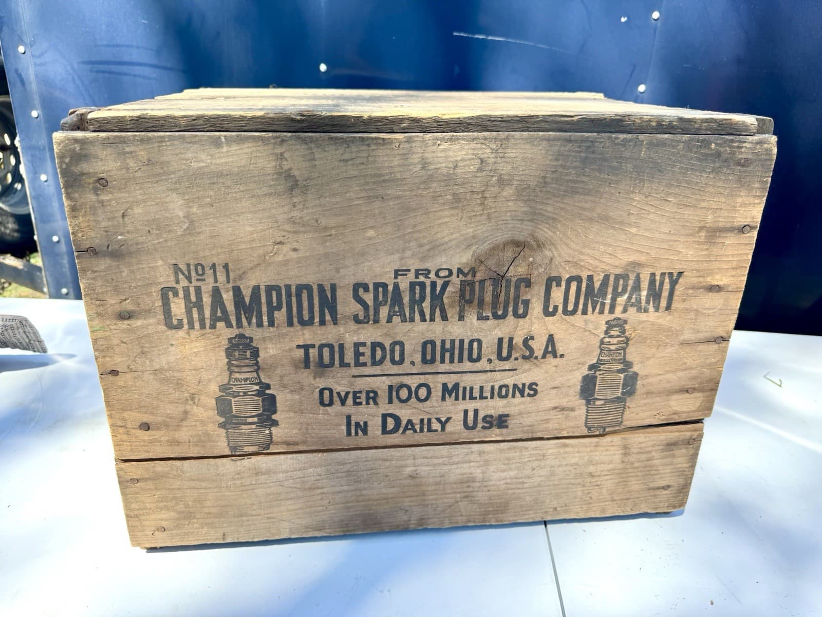 Very Rare VINTAGE ANTIQUE Champion Spark Plugs Wood Shipping Crate Advertising 4