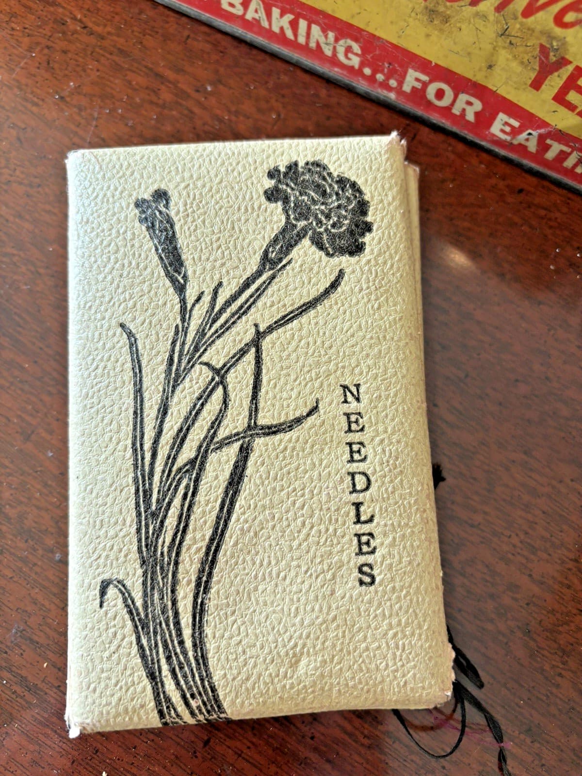 ANT TIN YEAST CONTAINER + 6 NOITIONS: ANTIQUE PIN CUSHIONS, FOLD OUT NEEDLE PACK 4