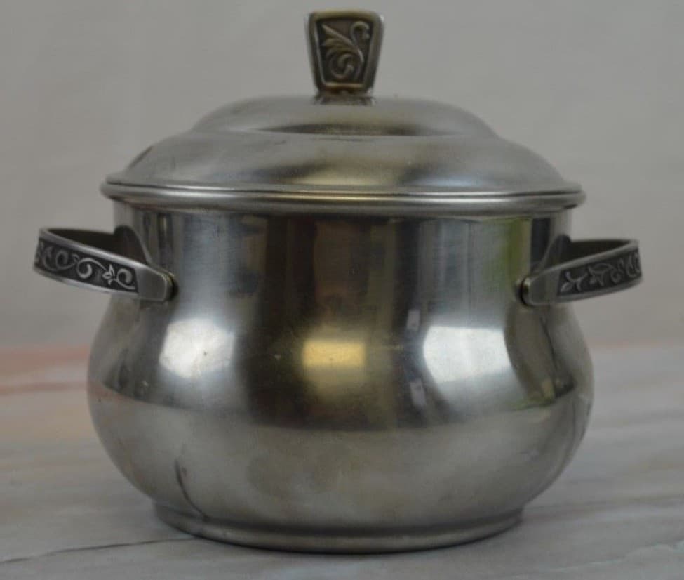Vtge Small Monterey Stainless Steel Server Pot,Traditional Holloware w/ Lid