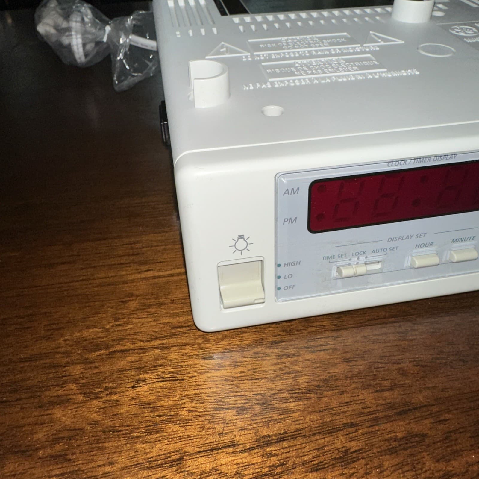 GE Spacemaker AM&FM radio with light under counter radio NEW/other 3