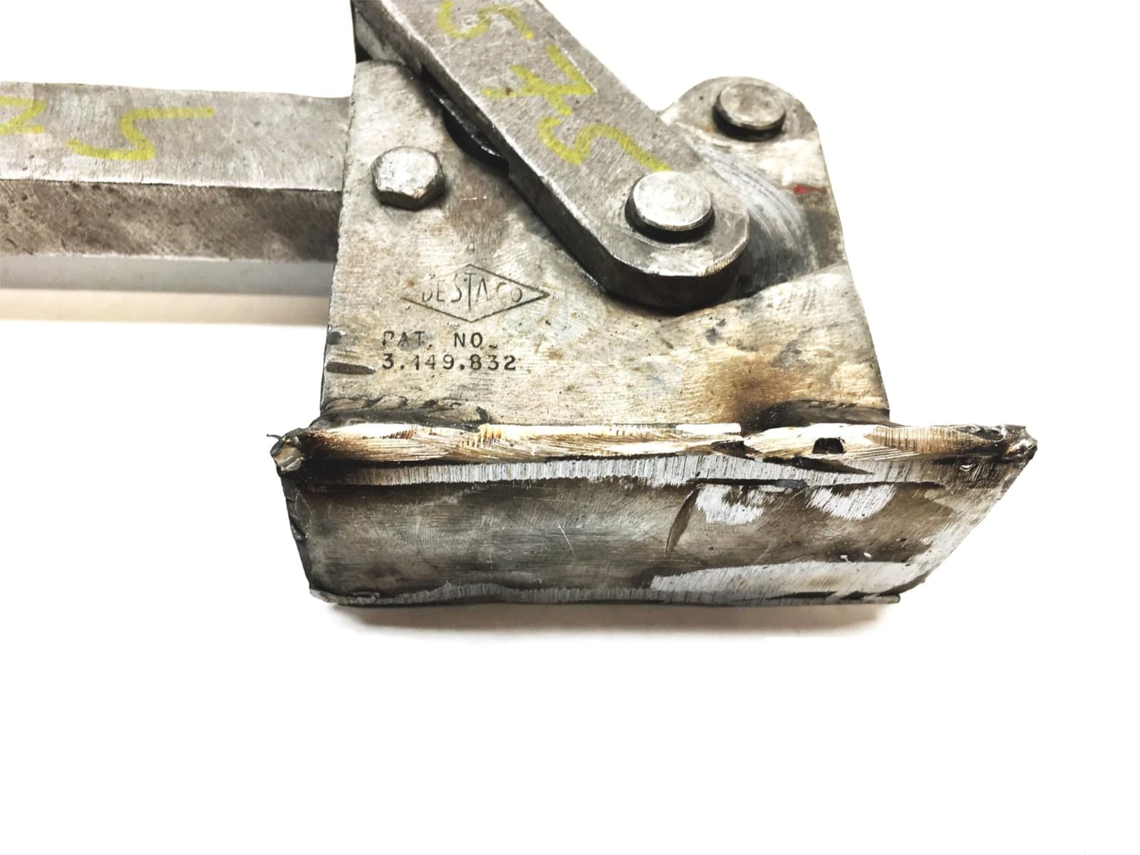 Destaco Round Head Spindle Vertical Hold Down Action Toggle Clamp 3-149-832 USED 3