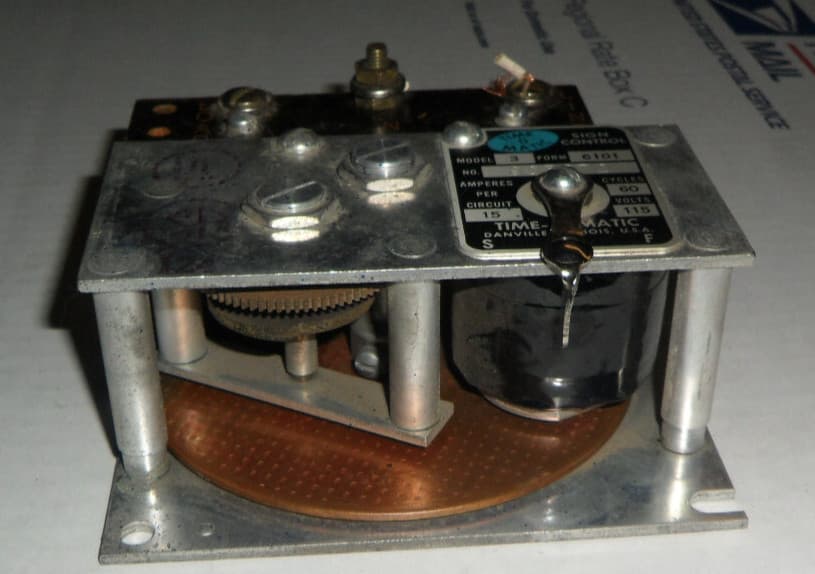 Vintage Time O Matic Sign Control Model 3 Form 6101 R/R Train Set Electric Motor 2