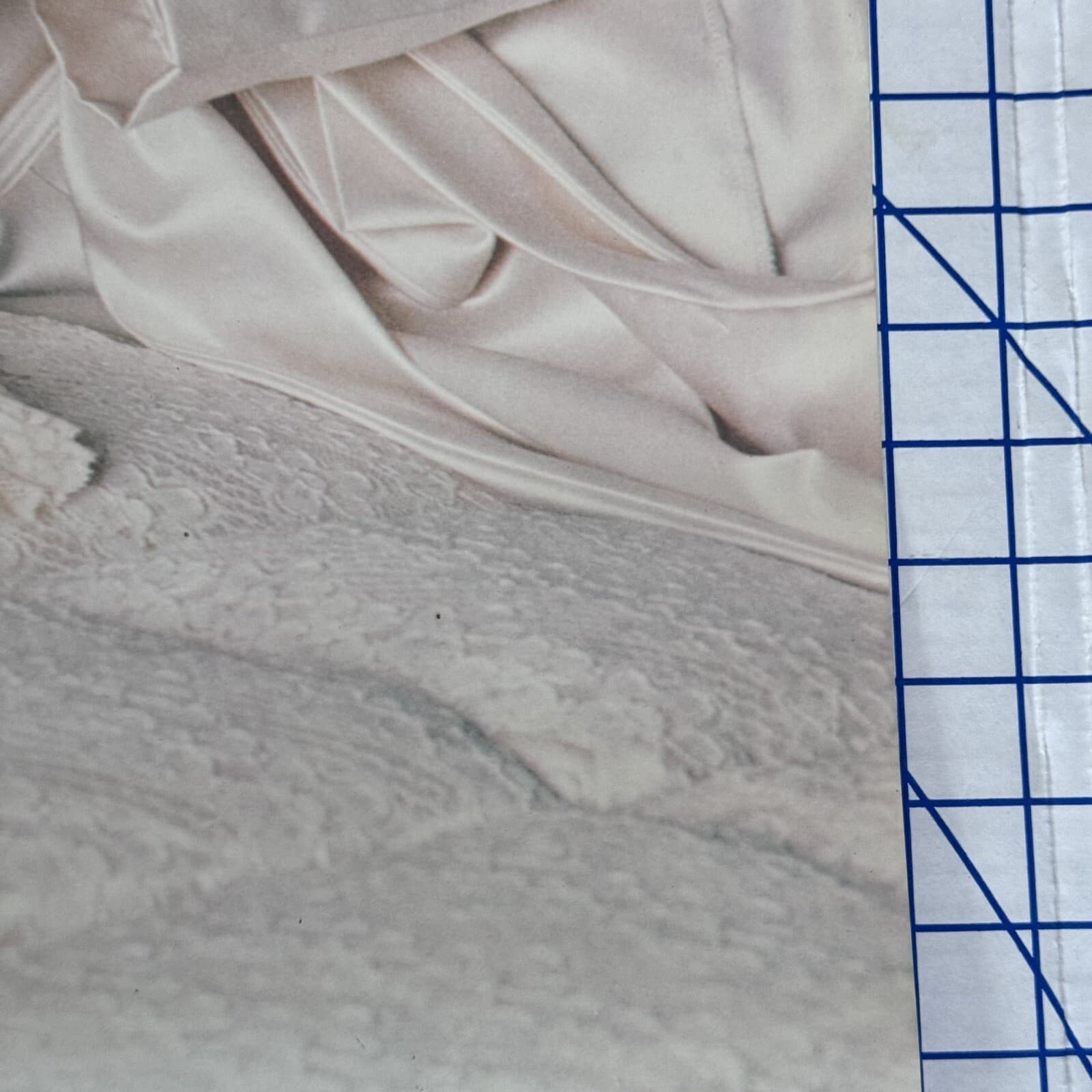 Jaclyn Smith  Vintage 1977 Poster 20”x28”  3