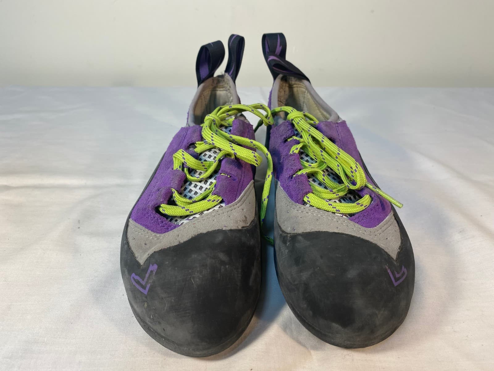 EVOLV Rock Climbing Shoes Women's Leather Lace-up - US 8 6