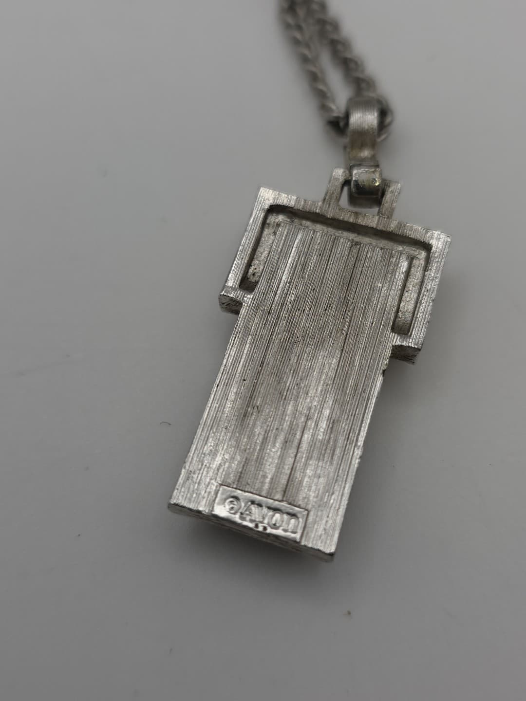 Vintage Avon 1979 Dark Wood Rectangle Modernist Silver Tone Pendant on 20" Chain 5