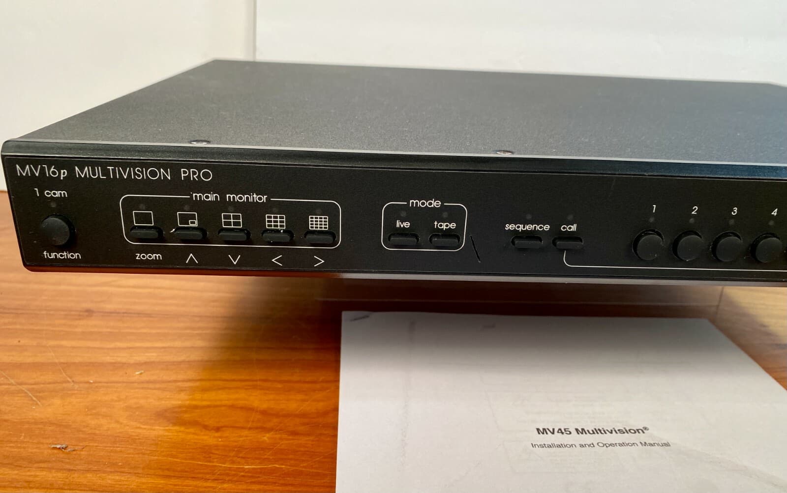 ROBOT Research Inc. MV45 Multivision Processor CCTV 4-Camera/Monitor Switch 3
